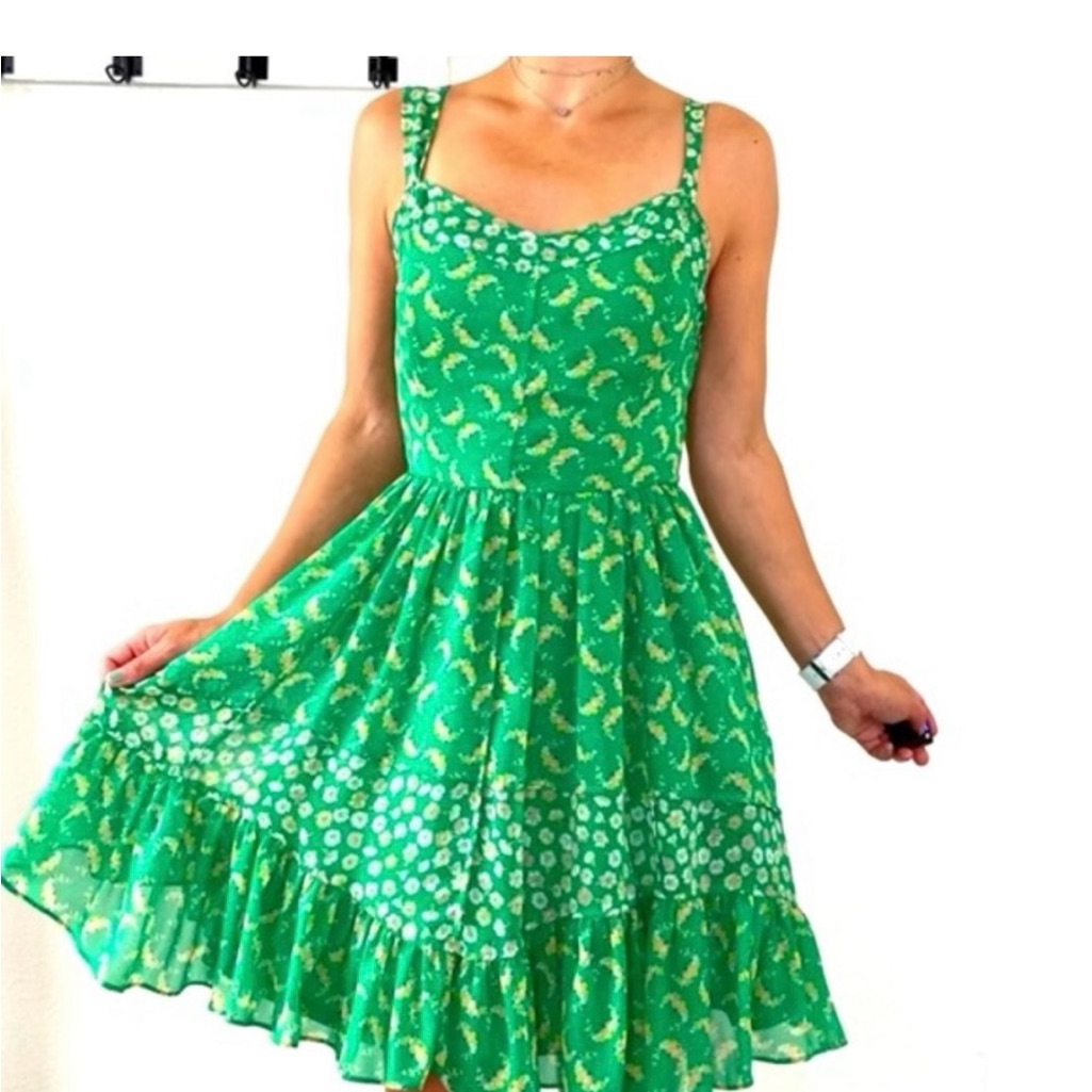 Lc Lauren Conrad Green Floral Ruffle Dress Size 6 Side Zip . Lined